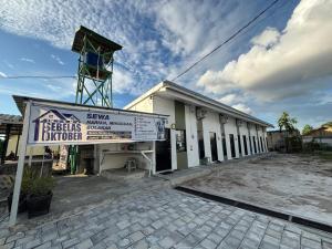 Gallery image of OYO 94668 Wisma 11 Oktober in Palangkaraya +28 photos