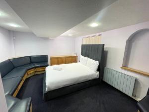 Gallery image of TCH Lodge - Bolton in Bolton