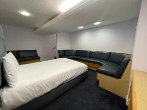 Gallery image of TCH Lodge - Bolton in Bolton