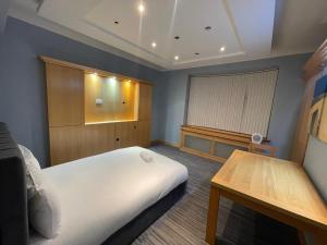 Gallery image of TCH Lodge - Bolton in Bolton
