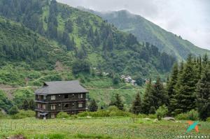 Φυσικό τοπίο κοντά σε αυτό το δωμάτιο σε οικογενειακή κατοικία +47 φωτογραφίες