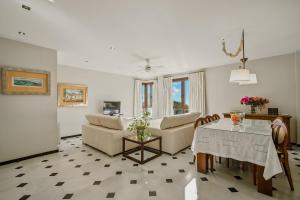Posedenie v ubytovaní Casa Vejer en alto