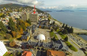 Een luchtfoto van Center Suites Bariloche