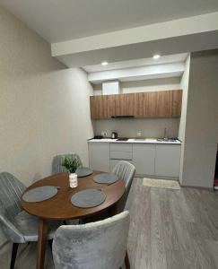 Foto dalla galleria di Cristal Loft C block 203 room a Bakuriani