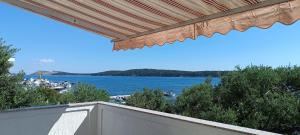 Imagen de la galería de Apartments and Rooms Lanča, en Rab