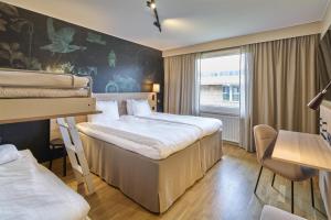 Postel nebo postele na pokoji v ubytování Scandic Elmia + 36 fotografií