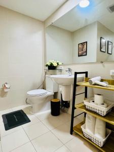 Koupelna v ubytování Brickwoods Haven Azure North Pampanga