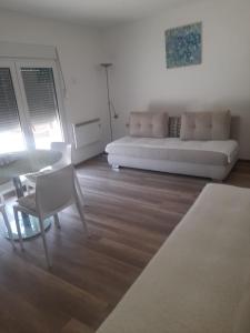 Una cama o camas en una habitación de Miličin konak