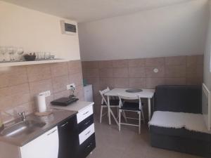 Una cocina o kitchenette en Miličin konak