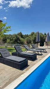 Πισίνα στο ή κοντά στο Helvetia Luxury Pool Villas