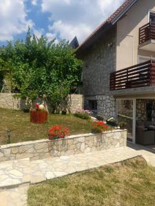 Un jardín fuera de Miličin konak