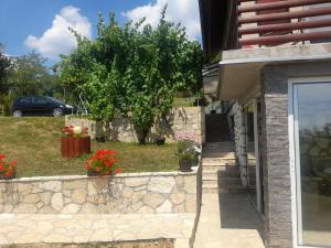 Un jardín fuera de Miličin konak