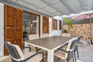 Αίθριο ή υπαίθριος χώρος στο Villa Peral Cas Concos
