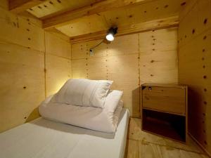 Voodi või voodid majutusasutuse Nomad Hostel Classic toas +34 fotot