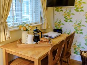 Galería fotográfica de 2 Bed in Coniston LCC17 en Coniston 13 fotos más