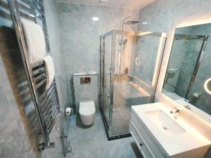 Ένα μπάνιο στο City Tashkent Hotel&Spa Free Airport transport service by Avant