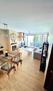 Kuchyňa alebo kuchynka v ubytovaní APARTAMENTO LA CALA DE MIJAS VITANIA COSTA DEL SoL