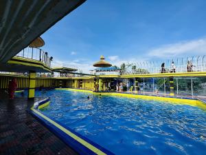 Πισίνα στο ή κοντά στο Chanchal Resort