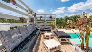 Πισίνα στο ή κοντά στο Villa Frarogi by Rentbeat