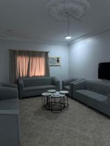 Et opholdsområde på نفيس المدن العقارية