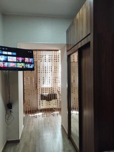 Μια τηλεόραση ή/και κέντρο ψυχαγωγίας στο Hotel cozy tbilisi Georgia