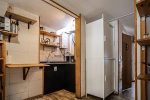 Kuchyň nebo kuchyňský kout v ubytování Olympo Shared flat with Amazing River view + 40 fotografií