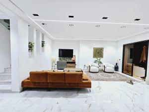 Μια τηλεόραση ή/και κέντρο ψυχαγωγίας στο Villa house 24