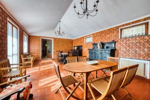 Nhà bếp/bếp nhỏ tại Villa Marta +25 ảnh