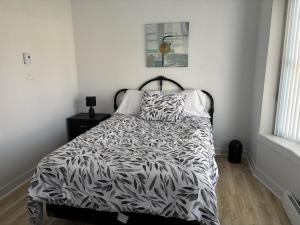 Katil atau katil-katil dalam bilik di Private Room 2 In A Spacious 5-bedroom Home