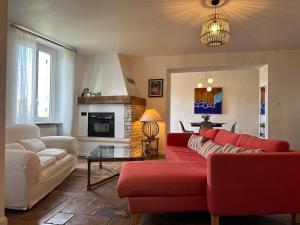 Η κουζίνα ή μικρή κουζίνα στο La maison de la Tour