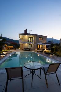 Πισίνα στο ή κοντά στο Olympus Echo Villa