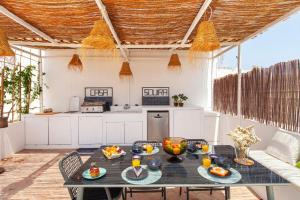 Η κουζίνα ή μικρή κουζίνα στο Casa Souira Olhão by Enjoy your stay