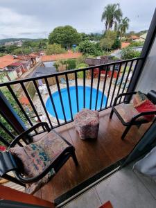 A piscina localizada em Pousada Ikabana ou nos arredores