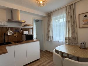 O bucătărie sau chicinetă la Landhaus HALLSTATT FEELING - Apartment - Self Check-in