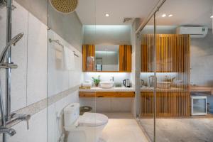 Koupelna v ubytování Bon Sand Villa & Spa Hoi An