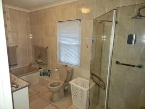 Koupelna v ubytování Fairway Corner