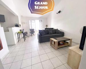 Area soggiorno di F3 Famille ou Amis - Piscine, Vue Mer et Calme - Anse à l'Âne, 3-Îlets
