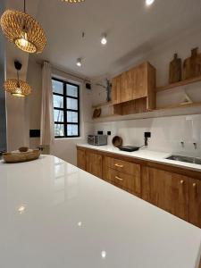 Φωτογραφία από το άλμπουμ του Luxury Satvik Stay Room near Ganges with Positive Vibes σε Rishīkesh