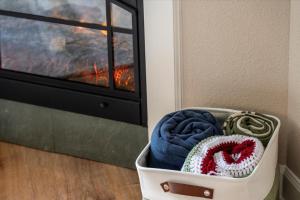 Fotografie z fotogalerie ubytování Smoky View Haven- Indoor Pool, Playground, Walking Trail, Hot Tub v destinaci Pigeon Forge