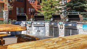 Fotografie z fotogalerie ubytování Marriott Timber Lodge 3BR Apartment with Resort Access v destinaci South Lake Tahoe