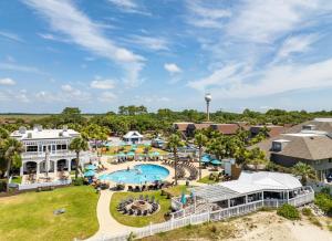 an aerial view of the pool at the resort at 12 Sea Mist in Fripp Island