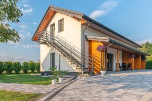 Budova, v ktorej sa apartmán nachádza