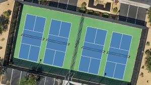 Tennis ja/või seinatennis majutusasutuses Marriott's Desert Springs Villas II Studio Apartment with Resort Access või selle läheduses