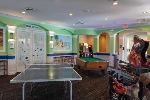 Bilik permainan di Magical Home with private pool and close to parks
