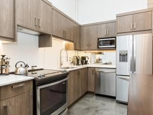 Gallery image of The Modern Loft Haven in Calgary