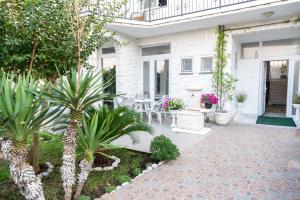 Zahrada ubytování Guest House Aldin