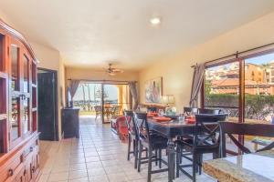a dining room with a table and chairs at Princesa De Penasco in Punta Penasco New +17 photos
