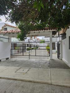 Bygningen som feriehuset ligger i