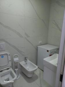 Ένα μπάνιο στο Ulliri 2