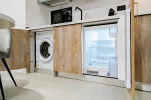 Μια τηλεόραση ή/και κέντρο ψυχαγωγίας στο Elegant Studios - Near Piata Romana & Athenaeum